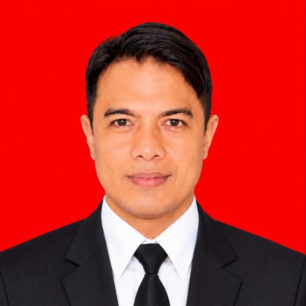 Dr. Cristian Polamolo, M.Pd